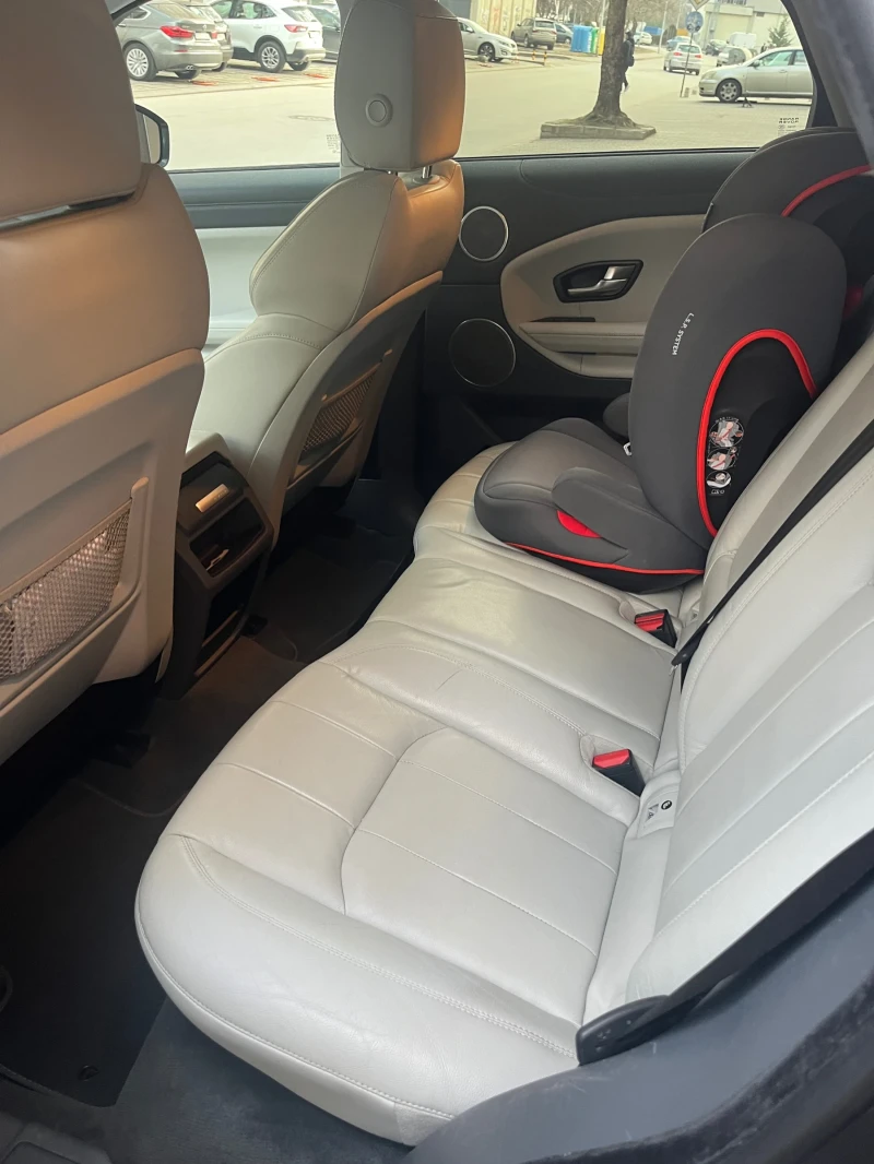 Land Rover Range Rover Evoque Facelift 2.0 Дизел 150 к.с 4х4, снимка 8 - Автомобили и джипове - 52532836