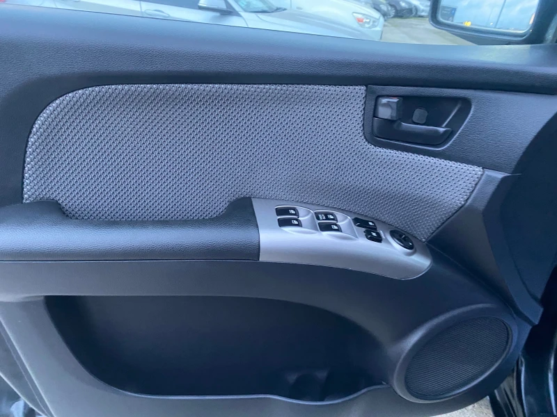 Kia Sportage 2.0i-140kc.4x4-72000km., снимка 13 - Автомобили и джипове - 52668913