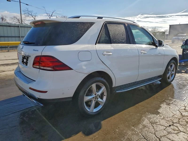 Mercedes-Benz GLE 350 4MATIC* Keyless* Кожа* Камера* Подгрев*  - изображение 3