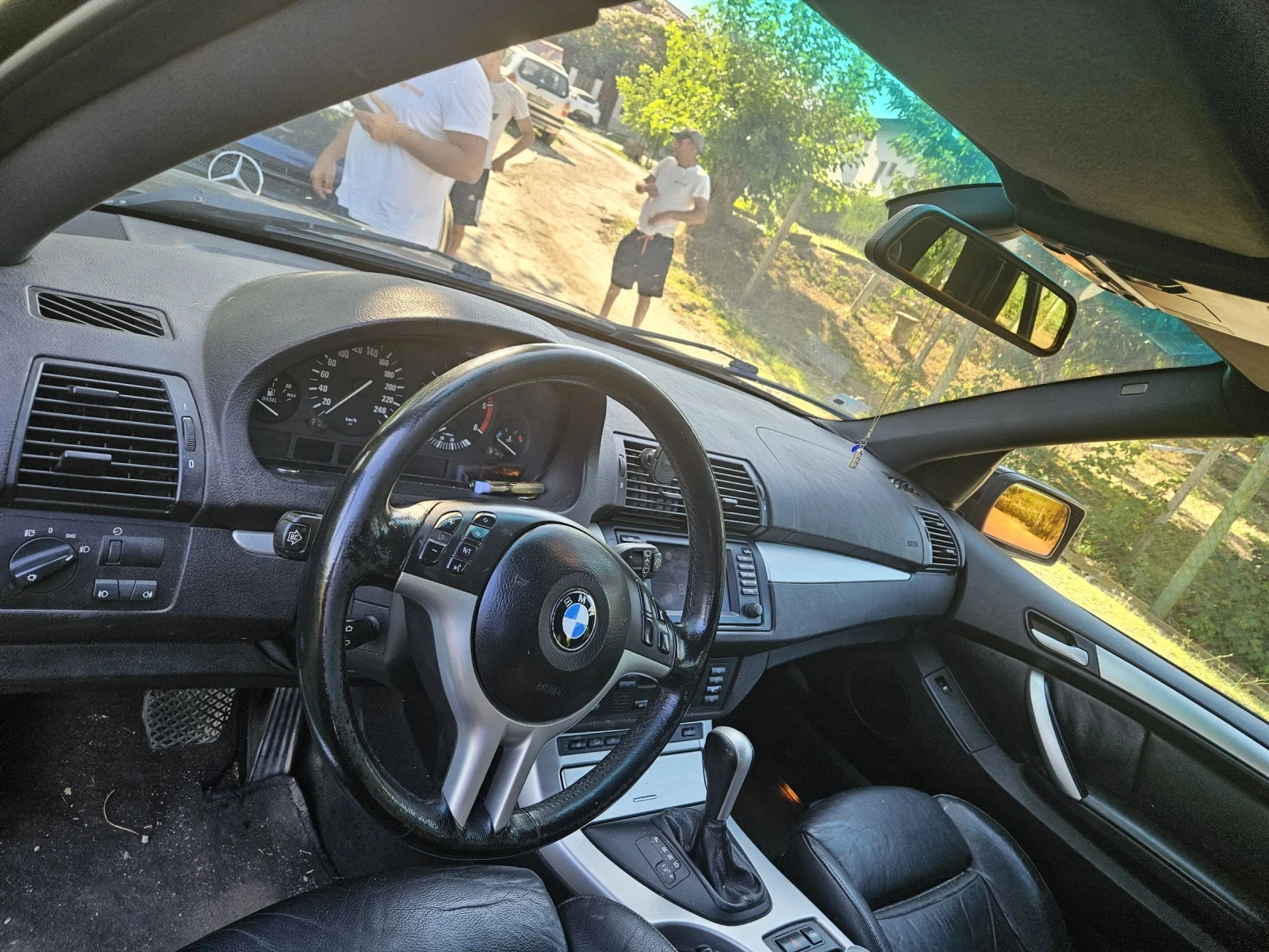 BMW X5  - изображение 5