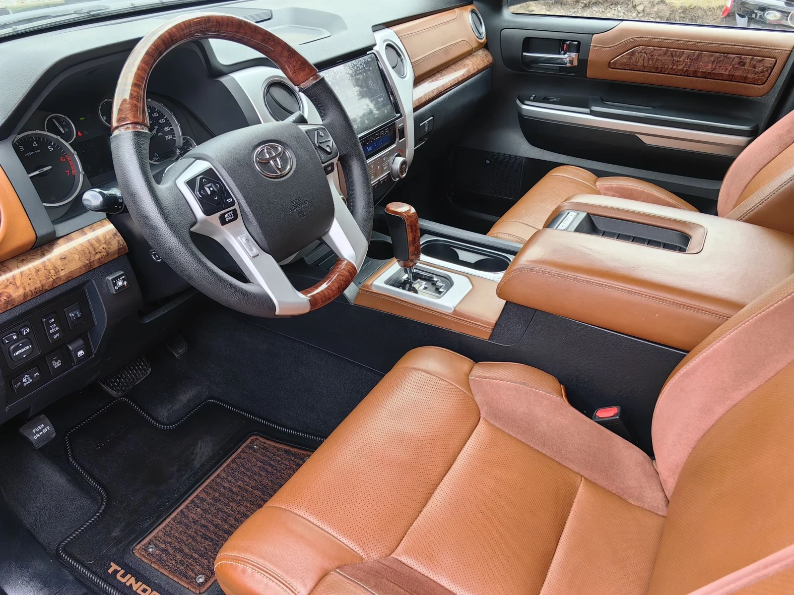 Toyota Tundra 5.7* LIMITED1974* БЕНЗИН/ГАЗ* FACE* 4x4* ТОП - изображение 7