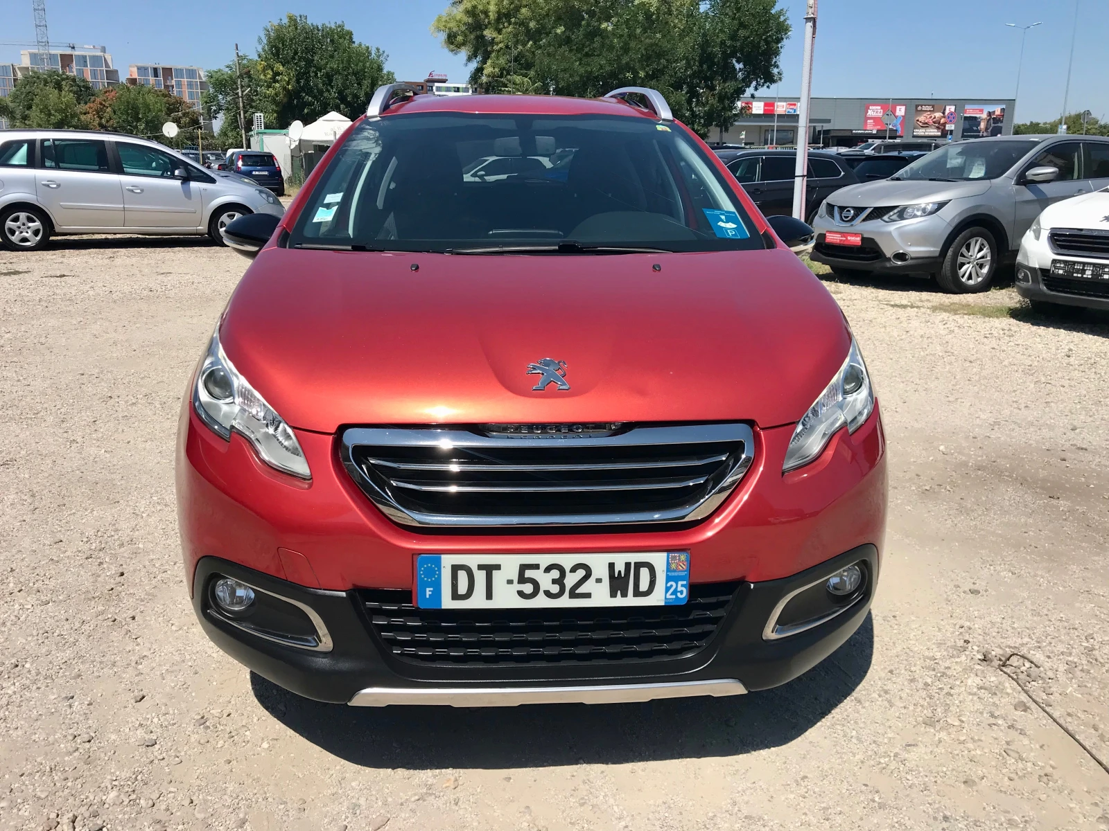 Peugeot 2008 1.2i URBAN CROSS