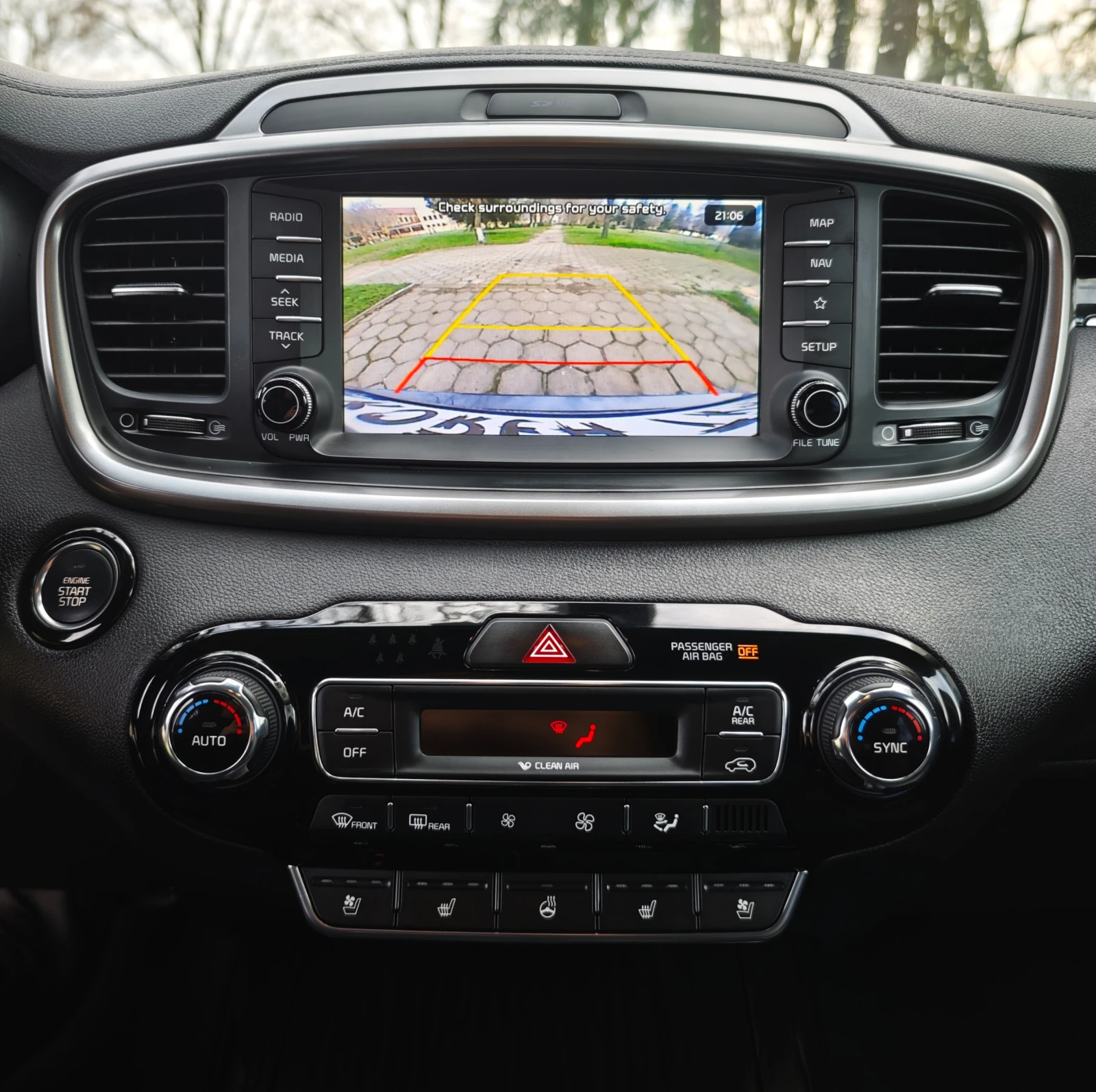 Kia Sorento 2.0 CRDI 4x4 - 7 ����� ! - ������� �������� ! | Mobile.bg � ����������� 15