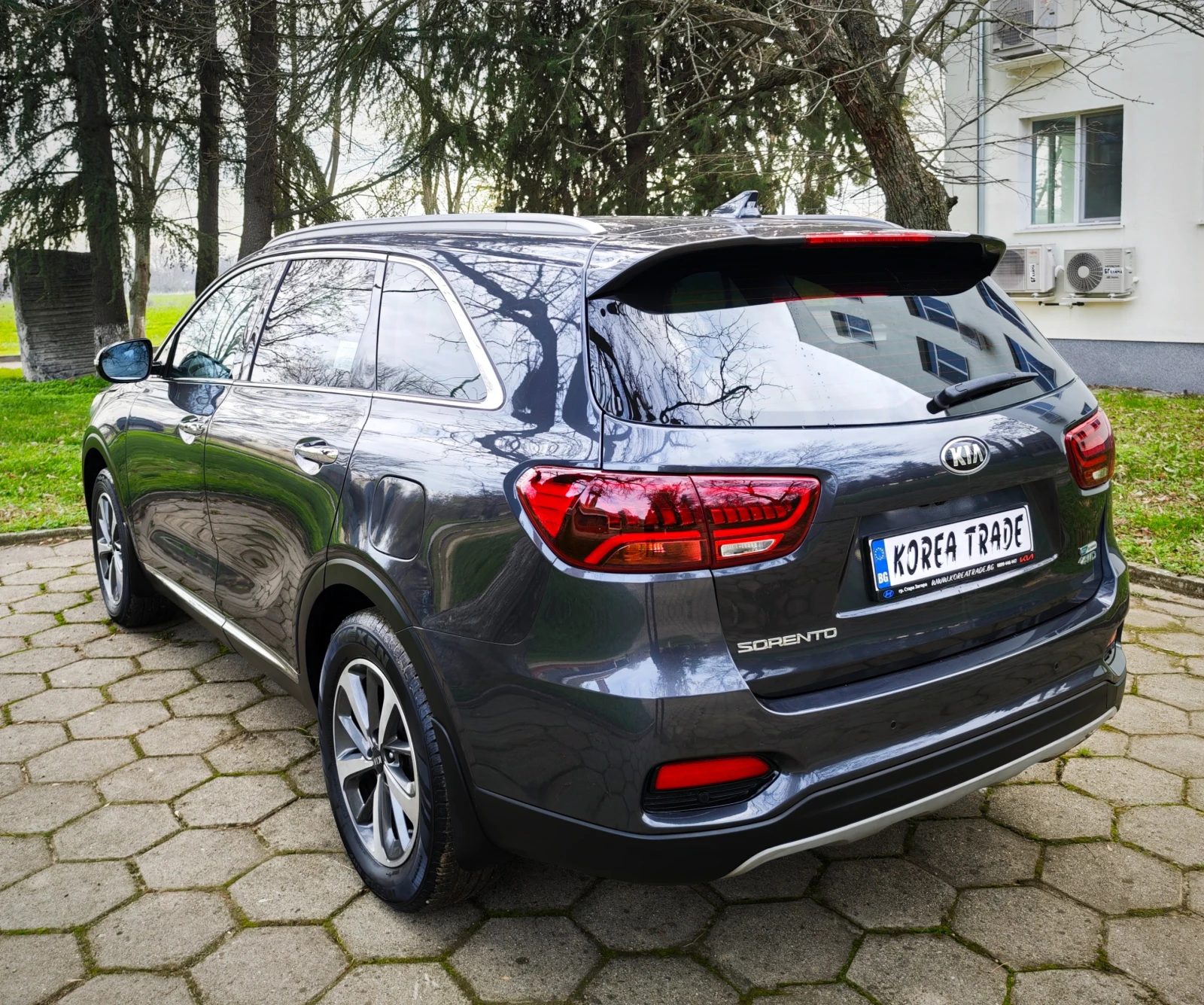 Kia Sorento 2.0 CRDI 4x4 - 7 МЕСТА ! - КОЛЕДНА ПРОМОЦИЯ ! - изображение 6