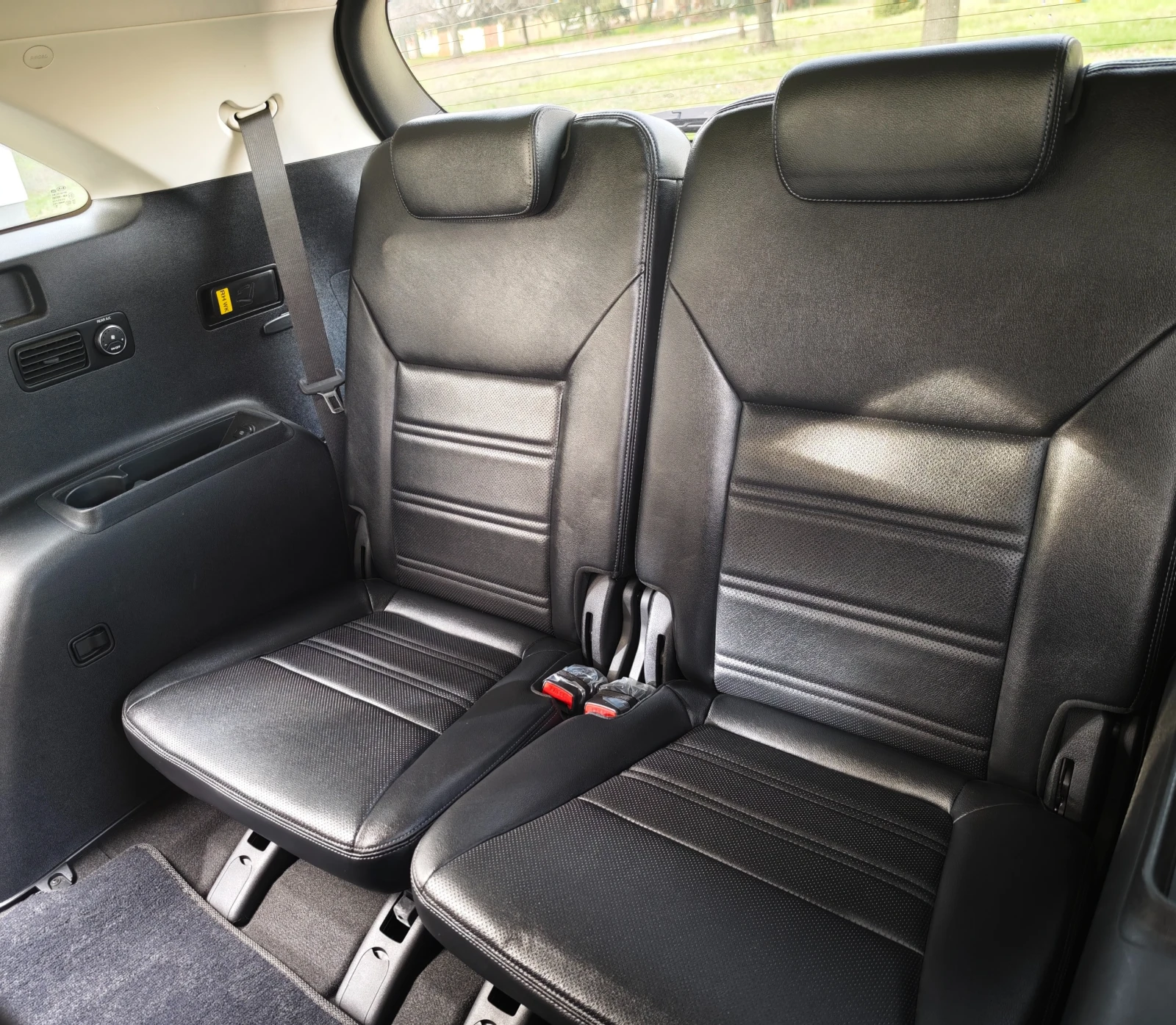 Kia Sorento 2.0 CRDI 4x4 - 7 ����� ! - ������� �������� ! | Mobile.bg � ����������� 17