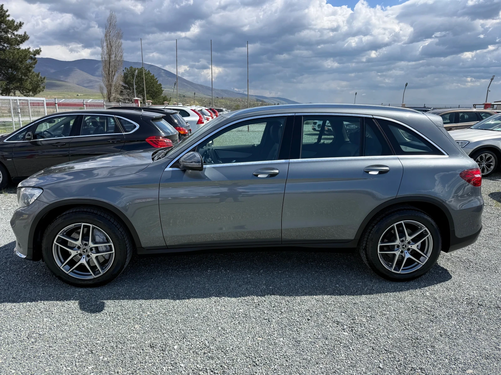 Mercedes-Benz GLC 250 (KATO НОВА)^(4x4)^(AMG), снимка 10 - Автомобили и джипове - 54142070