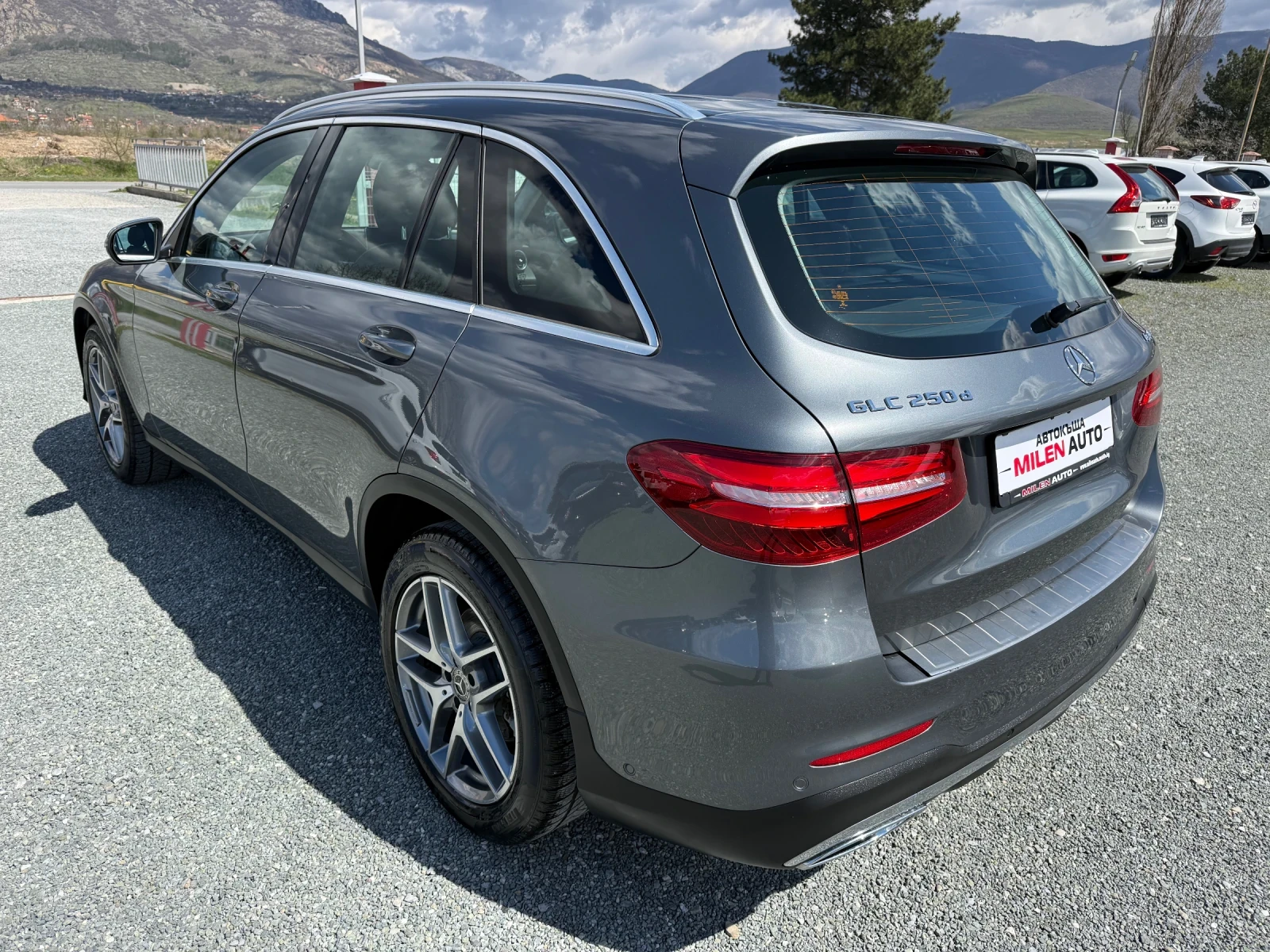 Mercedes-Benz GLC 250 (KATO НОВА)^(4x4)^(AMG), снимка 8 - Автомобили и джипове - 54142070