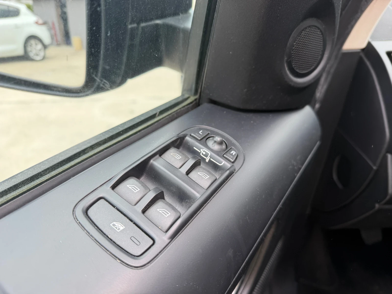 Land Rover Freelander 2.2TD4-150hp/4x4/FaceLift/, снимка 16 - Автомобили и джипове - 54604264