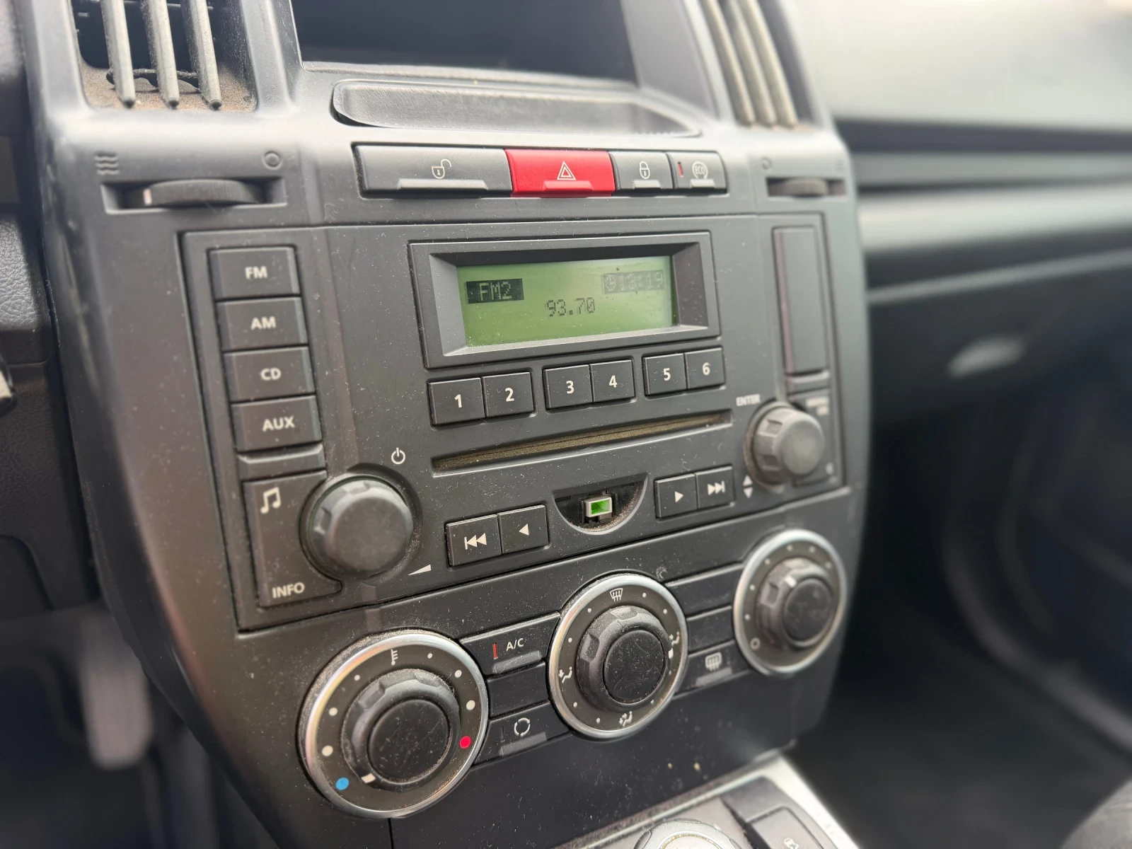 Land Rover Freelander 2.2TD4-150hp/4x4/FaceLift/, снимка 15 - Автомобили и джипове - 54604264