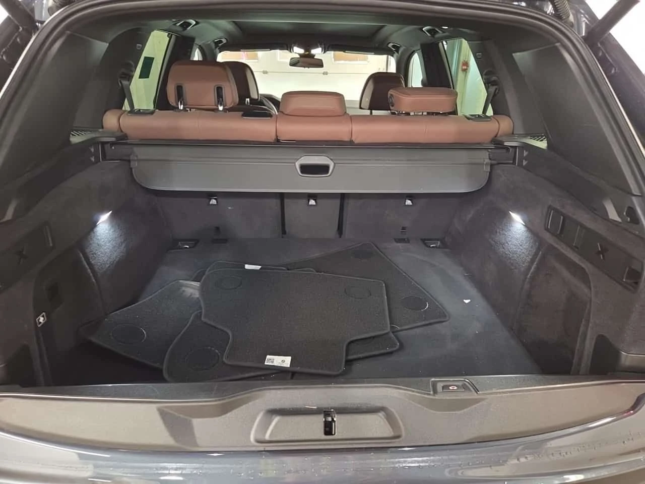 BMW X5 * xDrive40i * ПОДГРЕВИ * 360 * PANO * CARFAX, снимка 14 - Автомобили и джипове - 54794363