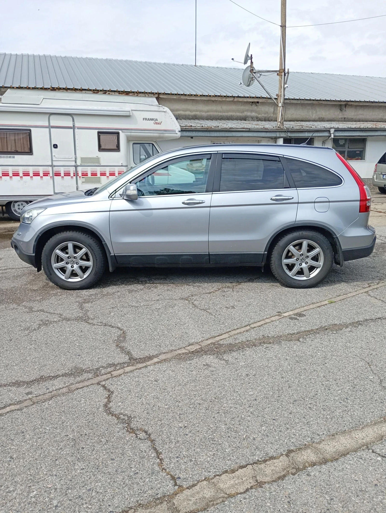 Honda Cr-v, снимка 8 - Автомобили и джипове - 54878644