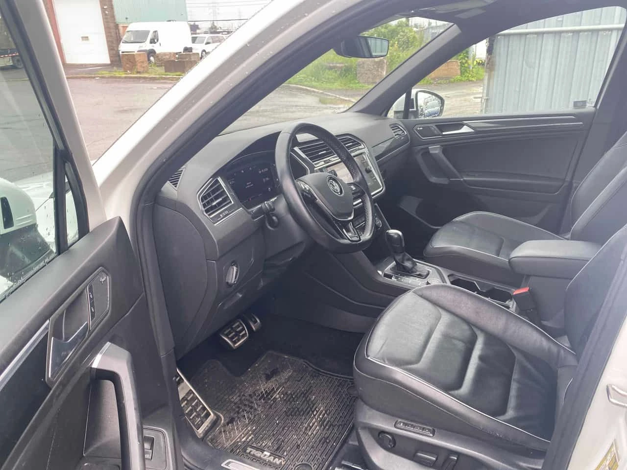 VW Tiguan * Highline * CARFAX * ОПЦИЯ ЗА ФИНАНСИРАНЕ, снимка 5 - Автомобили и джипове - 54963309