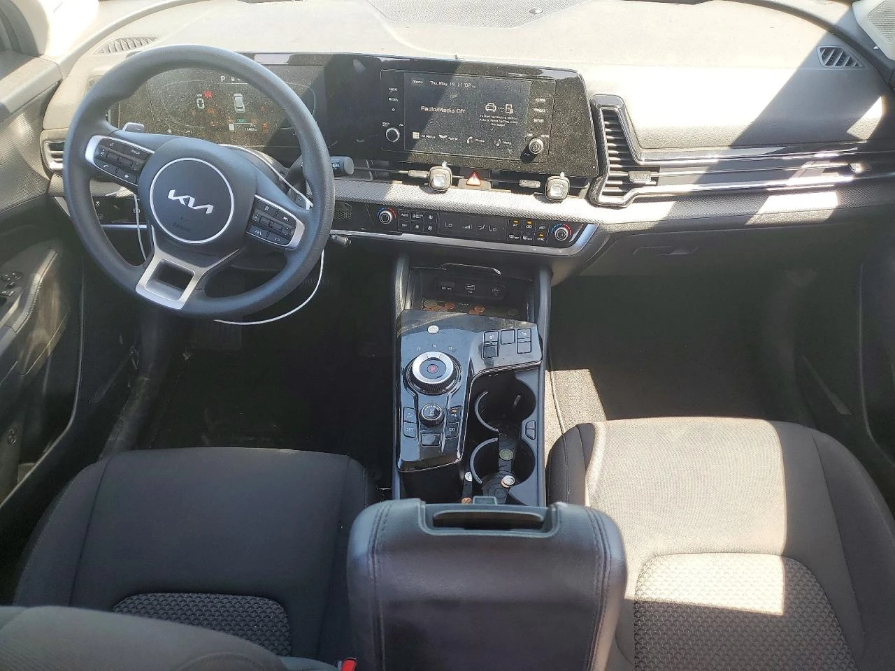 Kia Sportage 1.6l Lx, снимка 8 - Автомобили и джипове - 55074155