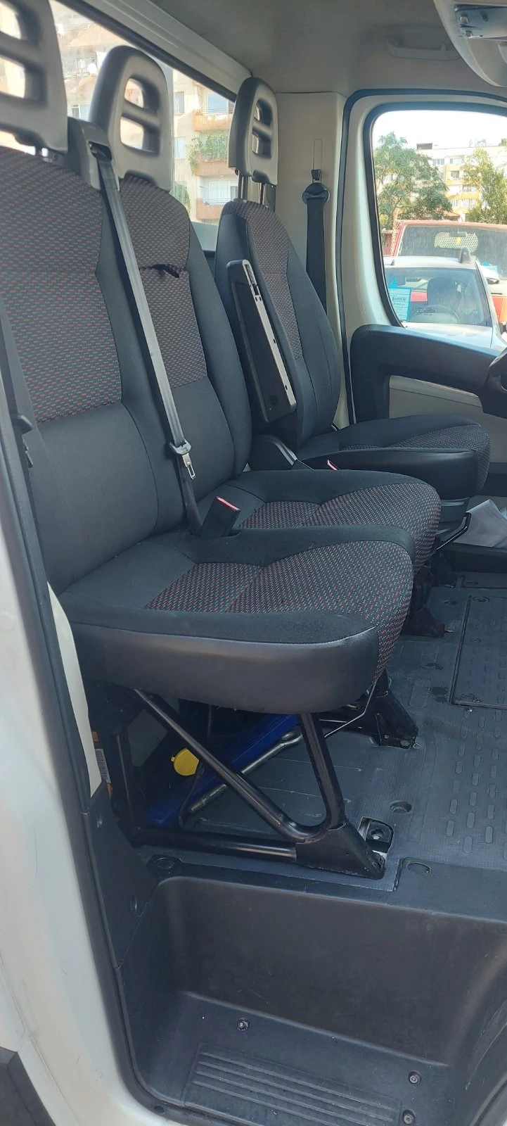 Peugeot Boxer 2.0 дизел слима, снимка 17 - Бусове и автобуси - 55904127