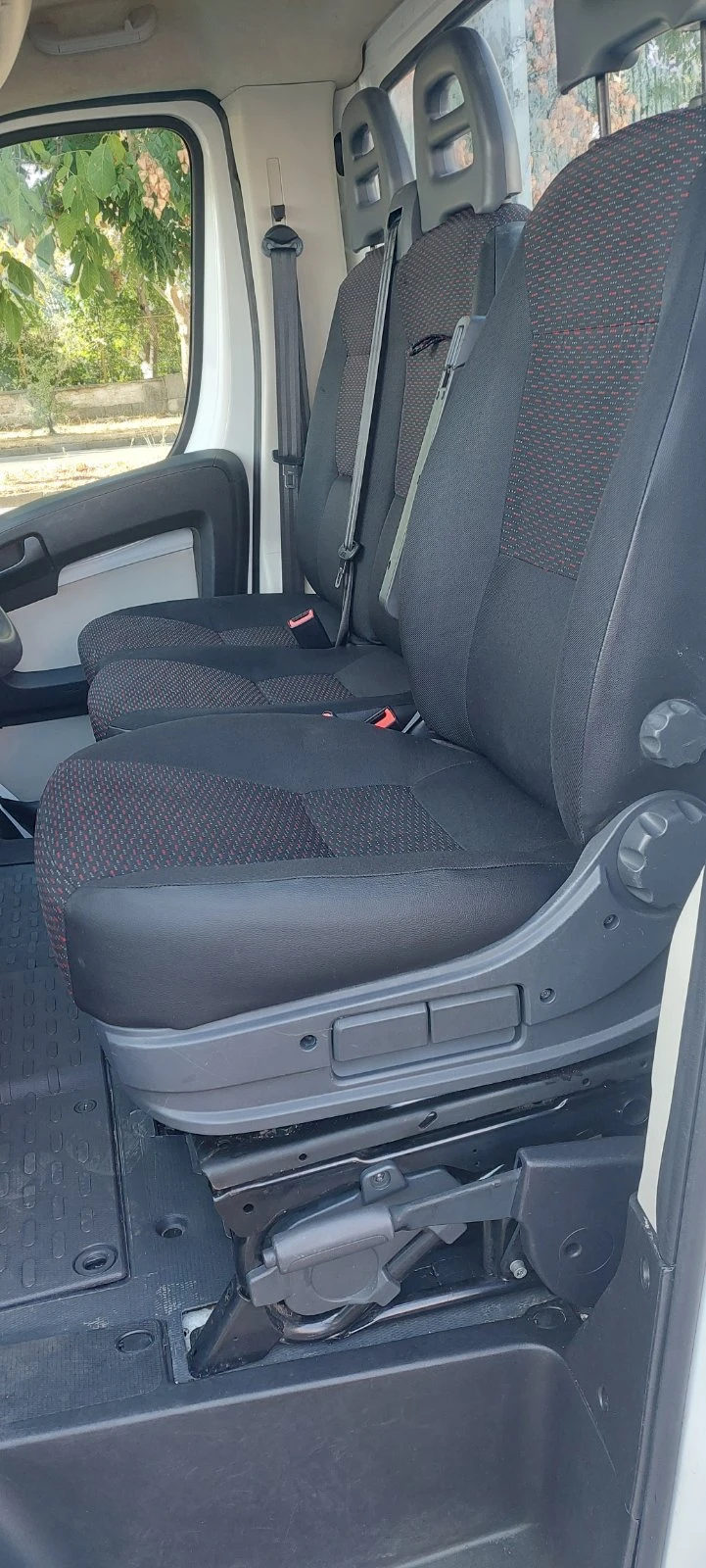 Peugeot Boxer 2.0 дизел слима, снимка 15 - Бусове и автобуси - 55904127