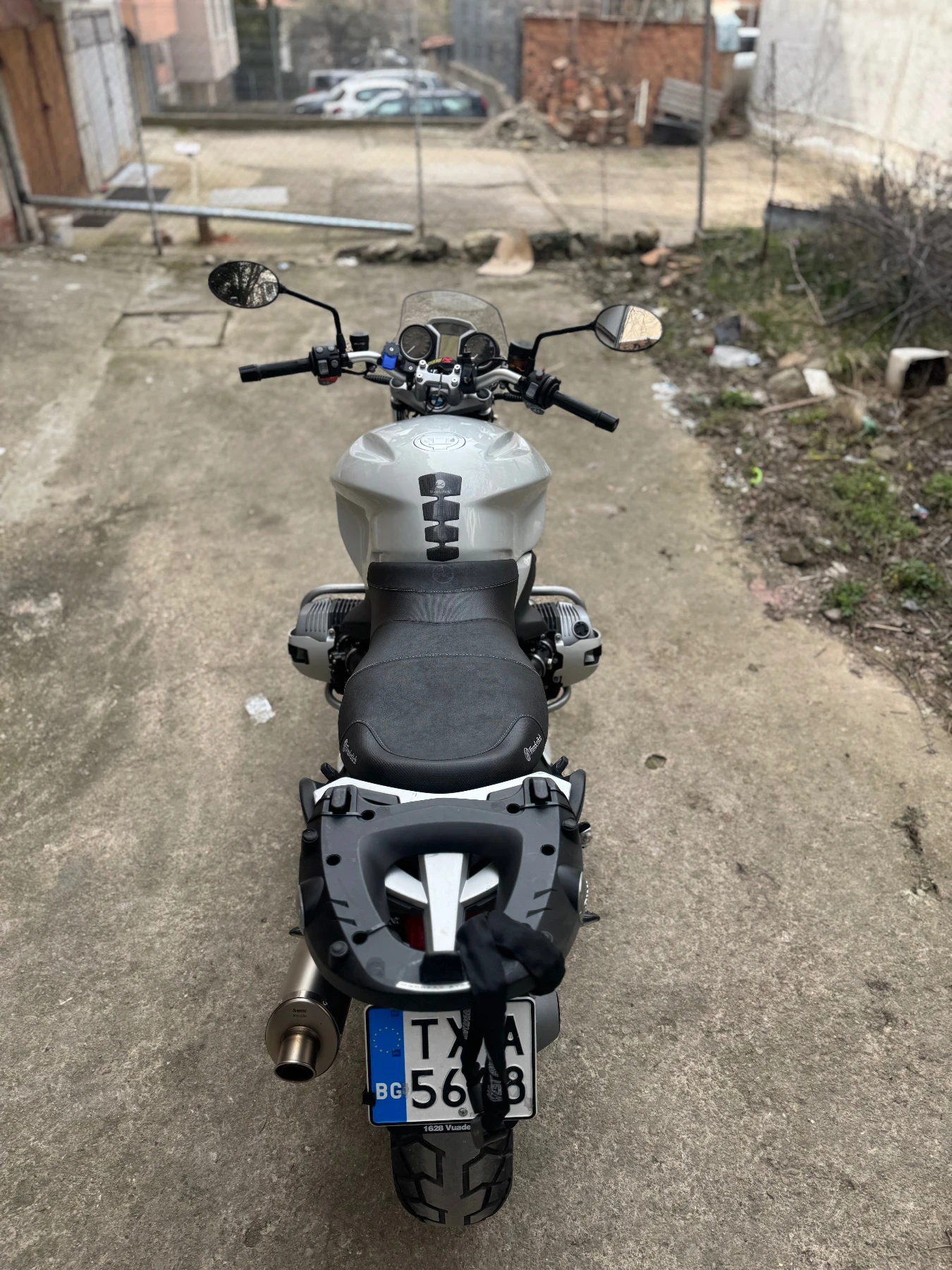 BMW R 1200R Сервизна история!, снимка 9 - Мотоциклети и мототехника - 53894401