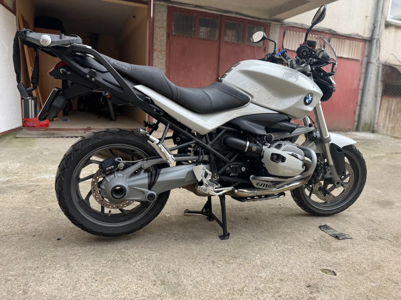 BMW R 1200R Сервизна история!, снимка 8 - Мотоциклети и мототехника - 53894401