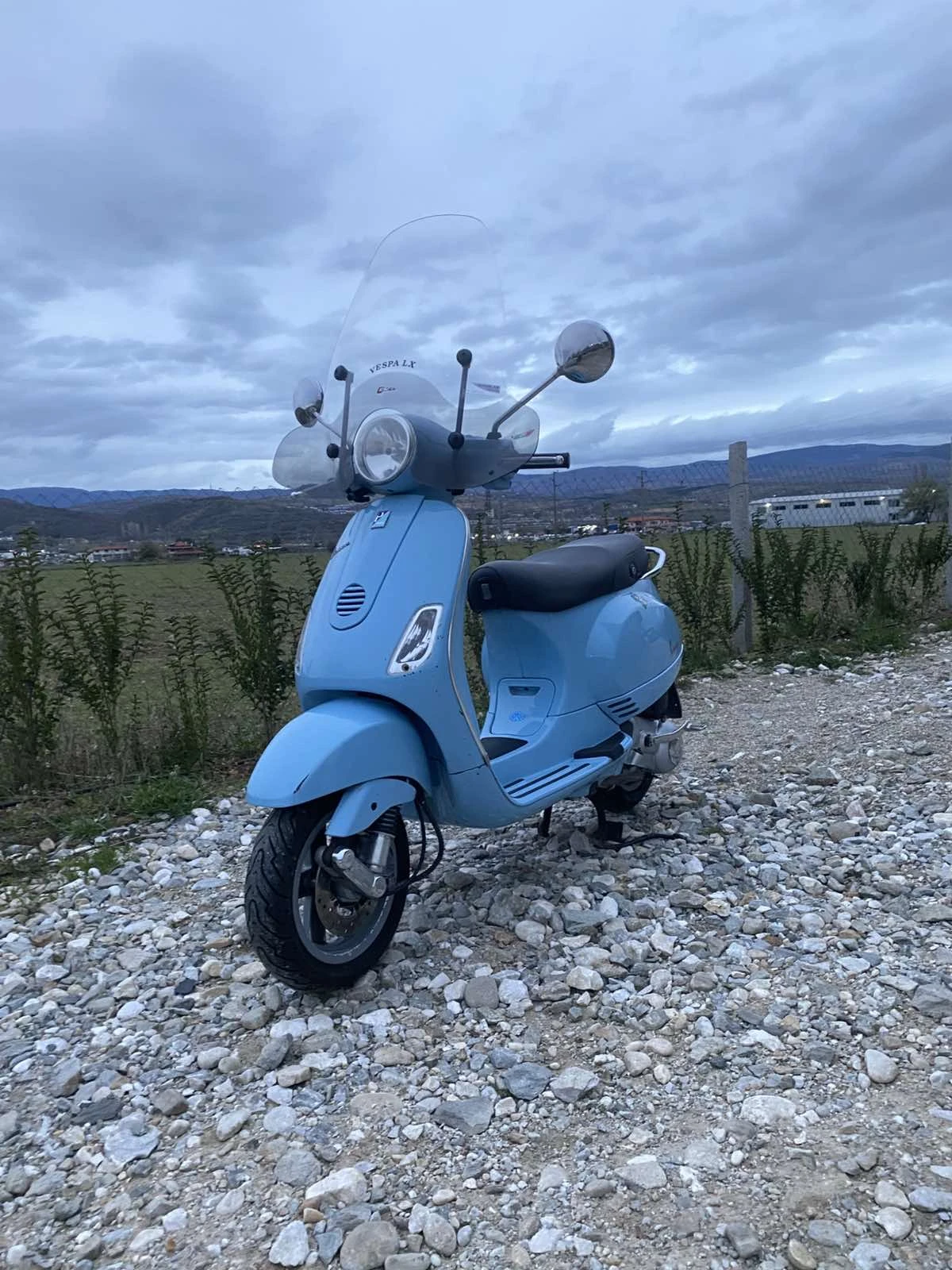 Vespa 125 Lx125- baby blue color , снимка 4 - Мотоциклети и мототехника - 54071409