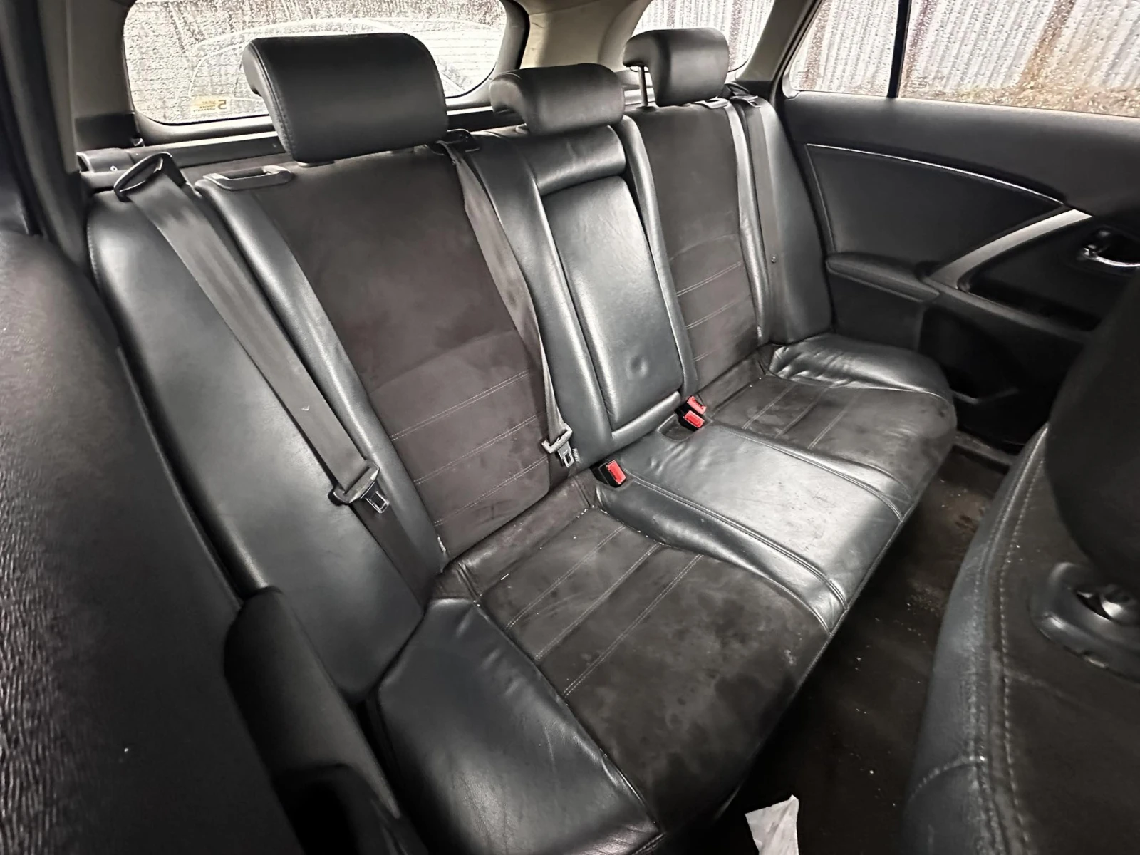     Toyota Avensis 27 Facelift (2011-2014 .) | Mobile.bg   1