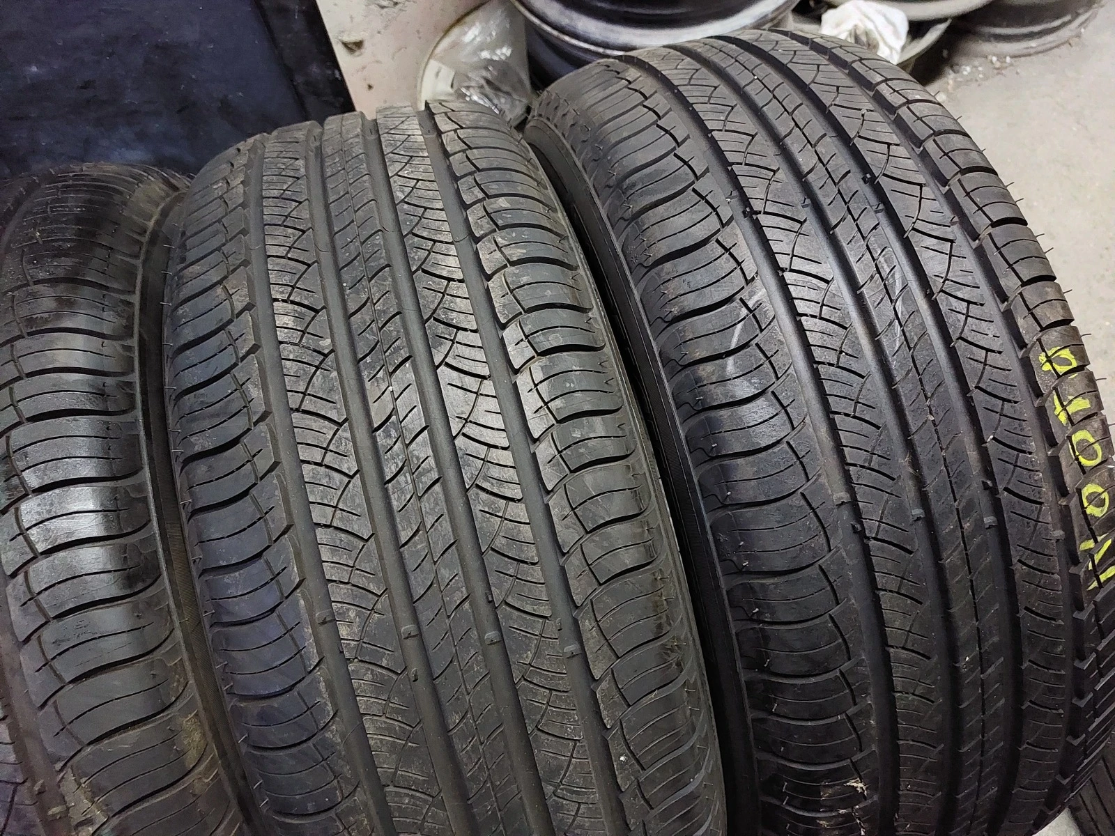 ���� 235/55R18 | Mobile.bg � ����������� 3