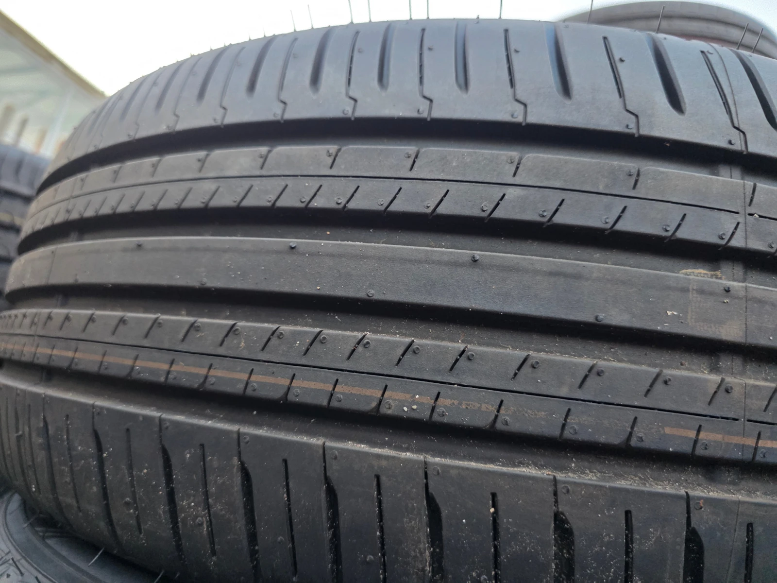 ���� 215/50R18 | Mobile.bg � ����������� 1