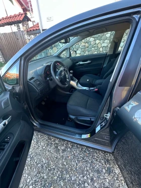 Toyota Auris 2.0 D-4D 126 к.с.Facelift / Keyless Go, снимка 13