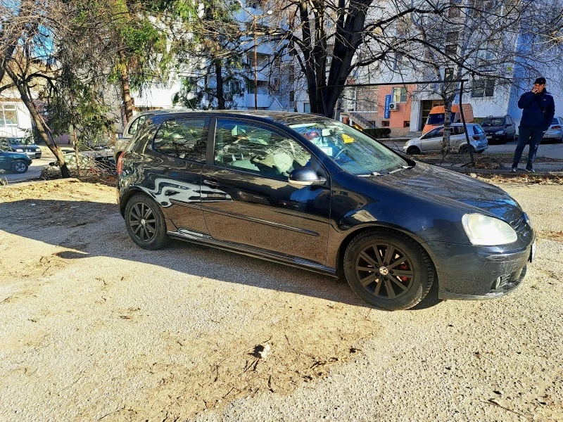 VW Golf, снимка 4 - Автомобили и джипове - 48084656