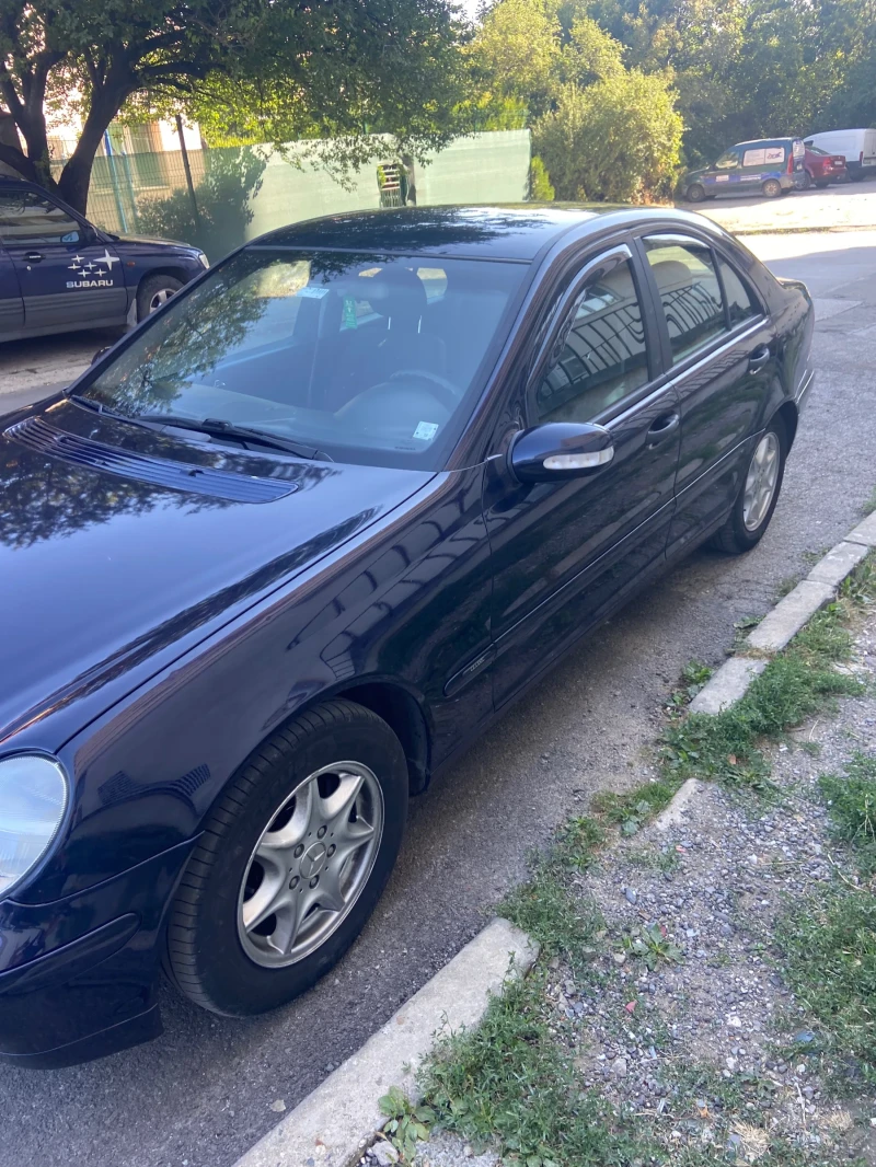 Mercedes-Benz C 220, снимка 3 - Автомобили и джипове - 46932075