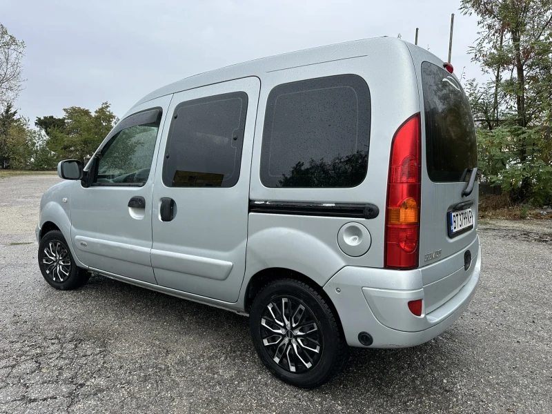 Renault Kangoo 1.6 Газ/Бензин, снимка 4 - Автомобили и джипове - 47959800