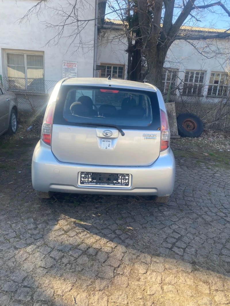 Daihatsu Sirion 1000 кубика 75 к.с климатик, снимка 2 - Автомобили и джипове - 49313833