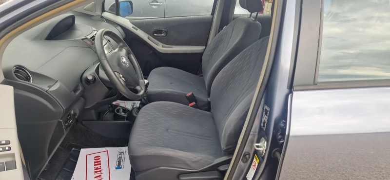 Toyota Yaris 1.3i-Gaz.Inj.-FACELIFT-ИТАЛИЯ, снимка 8 - Автомобили и джипове - 52747516