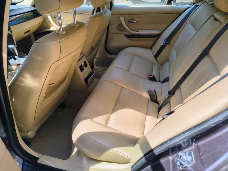 BMW 330 330 ix, снимка 10 - Автомобили и джипове - 52745692