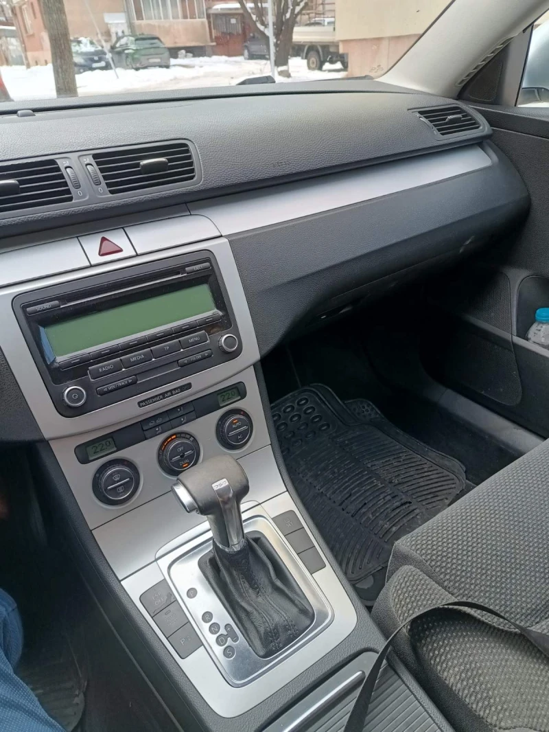 VW Passat, снимка 4 - Автомобили и джипове - 52450209