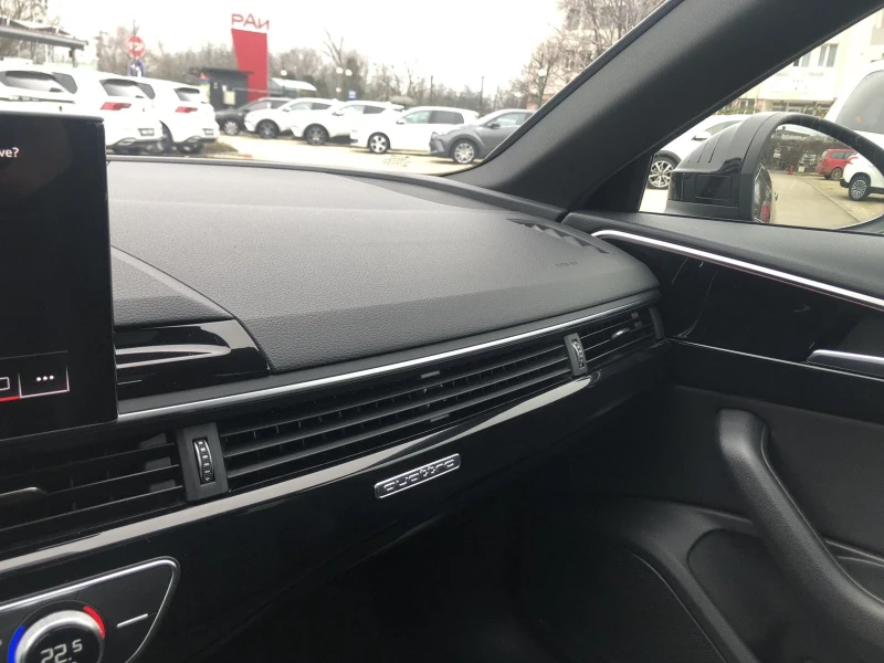 Audi A4 40TDI Quattro* Pano* Virtual * Matrix* 3xS-Line, снимка 16 - Автомобили и джипове - 52882876