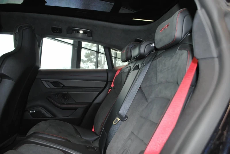 Porsche Taycan * GTS * CARFAX * БЕЗ ПЪРВОНАЧАЛНА ВНОСКА, снимка 15 - Автомобили и джипове - 52891650