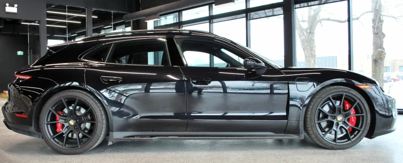 Porsche Taycan * GTS * CARFAX * БЕЗ ПЪРВОНАЧАЛНА ВНОСКА, снимка 3 - Автомобили и джипове - 52891650