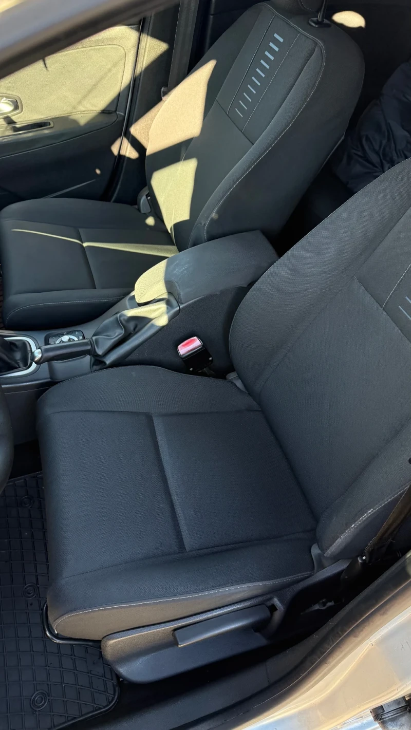 Renault Megane 1.5dci, снимка 11 - Автомобили и джипове - 52913072