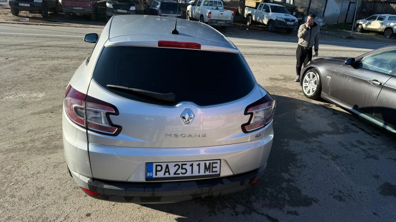 Renault Megane 1.5dci, снимка 3 - Автомобили и джипове - 52913072