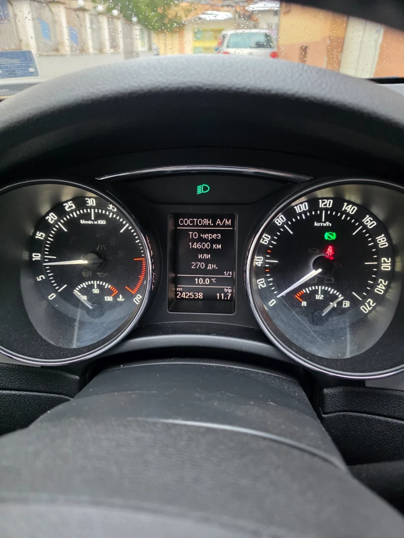 Skoda Superb, снимка 9 - Автомобили и джипове - 53371673