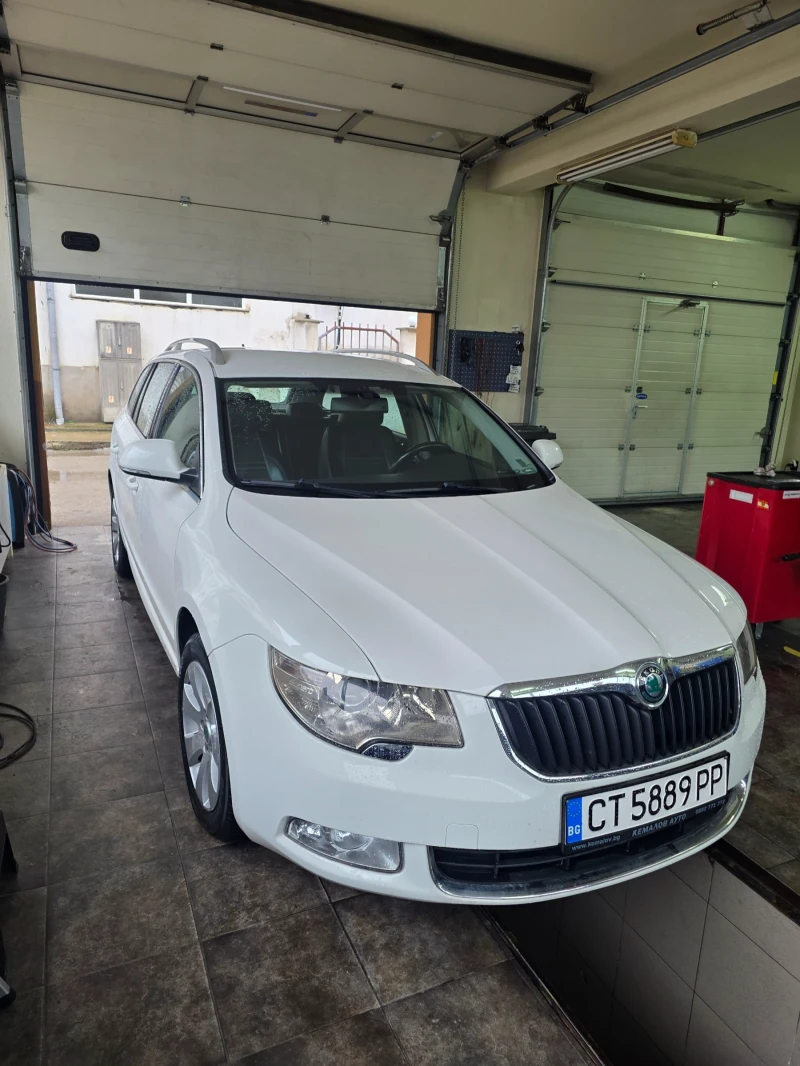 Skoda Superb, снимка 2 - Автомобили и джипове - 53371673