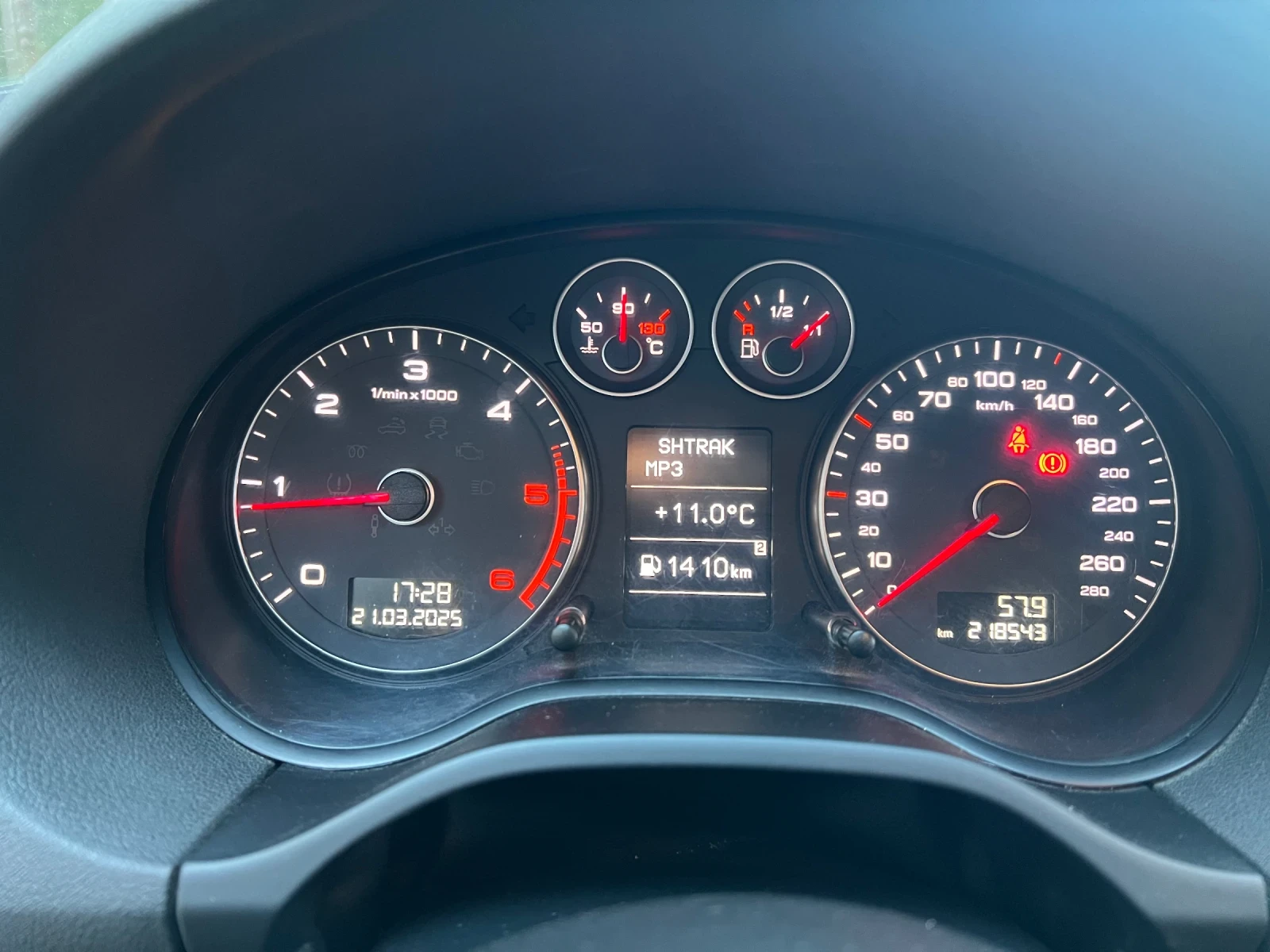 Audi A3 Audi A3 2.0TDI 3xS Line  | Mobile.bg   11