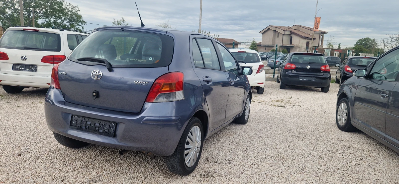 Toyota Yaris 1.3i-Gaz.Inj.-FACELIFT-ИТАЛИЯ - изображение 5