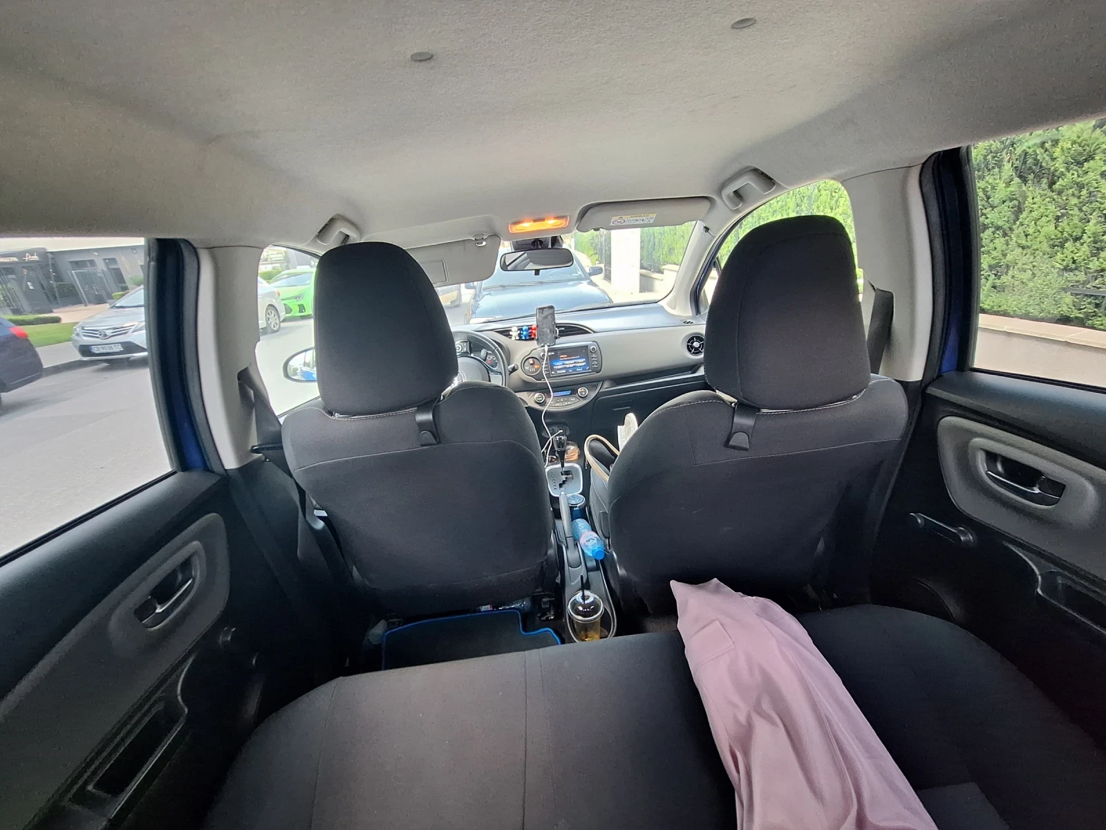 Toyota Yaris  - изображение 7