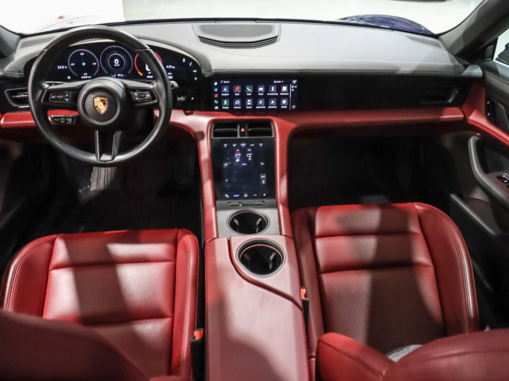 Porsche Taycan 4S AWD / Premium PKG / PANO / BOSE | Mobile.bg   12