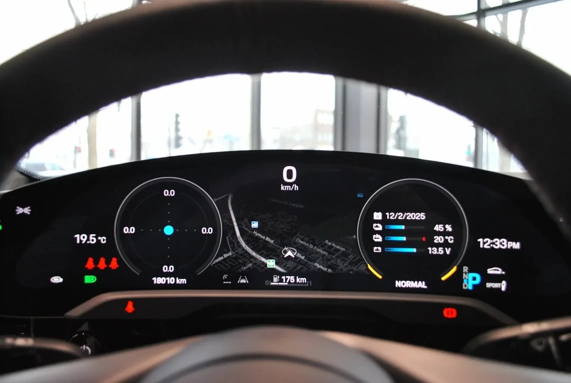 Porsche Taycan * GTS * CARFAX * БЕЗ ПЪРВОНАЧАЛНА ВНОСКА - изображение 8