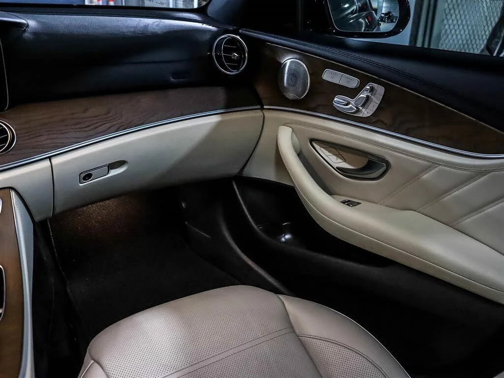 Mercedes-Benz CLA * AMG Line * HeadUp * * AвтоКредит* (ЦЕНА ДО БГ), снимка 13 - Автомобили и джипове - 54069308