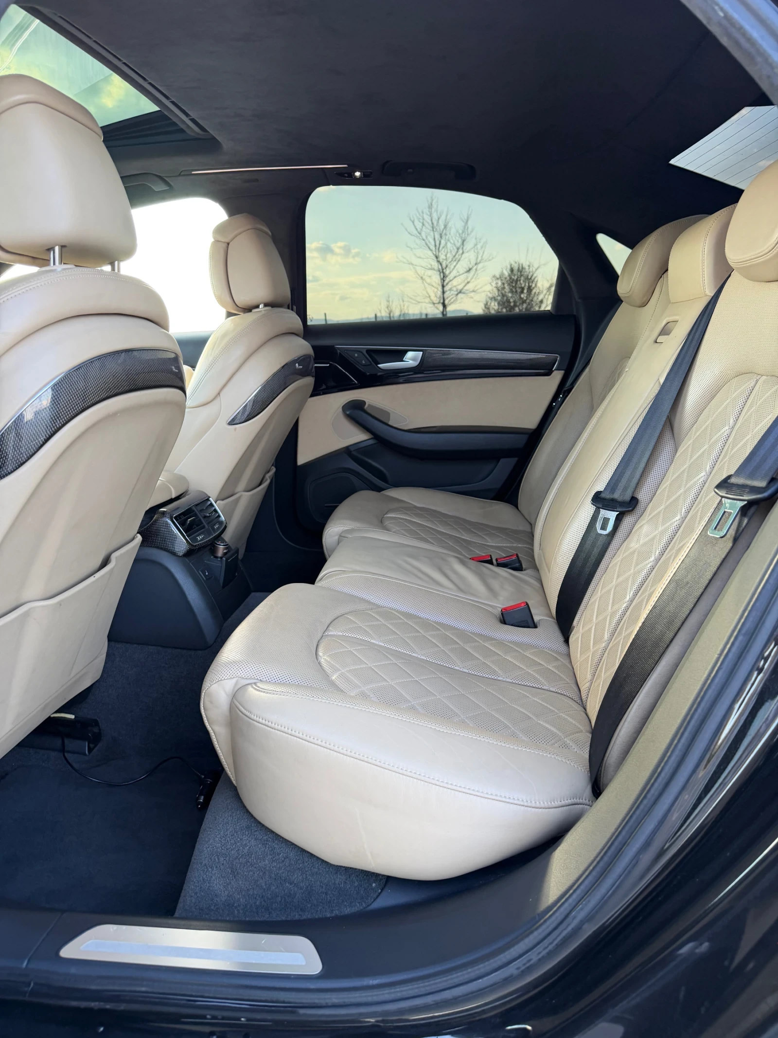 Audi A8, снимка 12 - Автомобили и джипове - 54111021