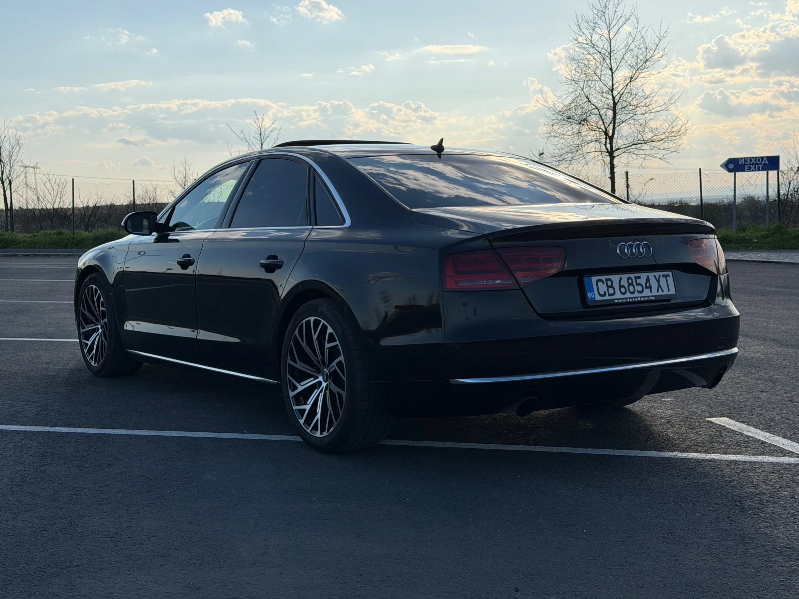 Audi A8, снимка 4 - Автомобили и джипове - 54111021