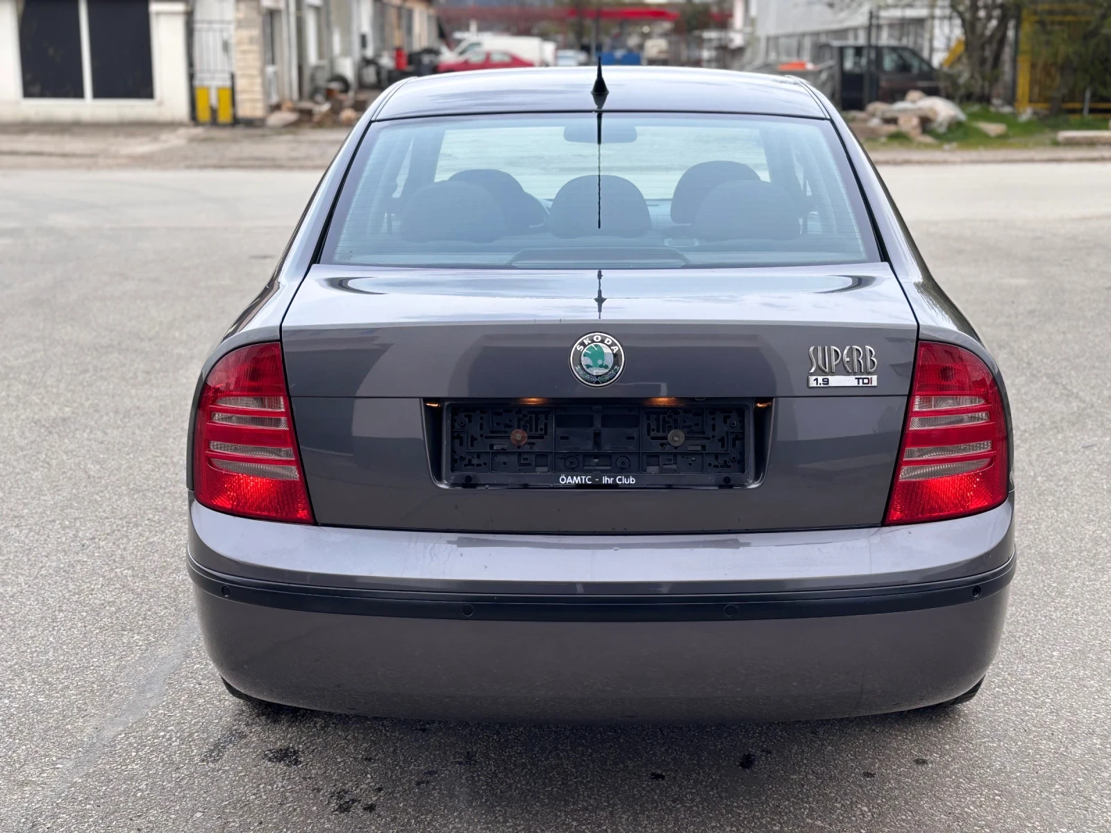 Skoda Superb 1.9TDI, снимка 3 - Автомобили и джипове - 54121924