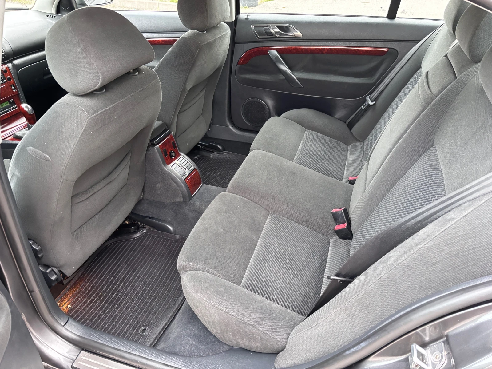 Skoda Superb 1.9TDI, снимка 14 - Автомобили и джипове - 54121924